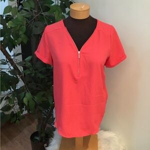 Apt 9 short cuffed sleeve blouse Woman’s size medium petite coral color